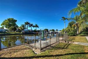 fenced_yard_and_dock