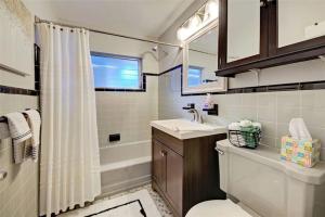 guest_bathroom